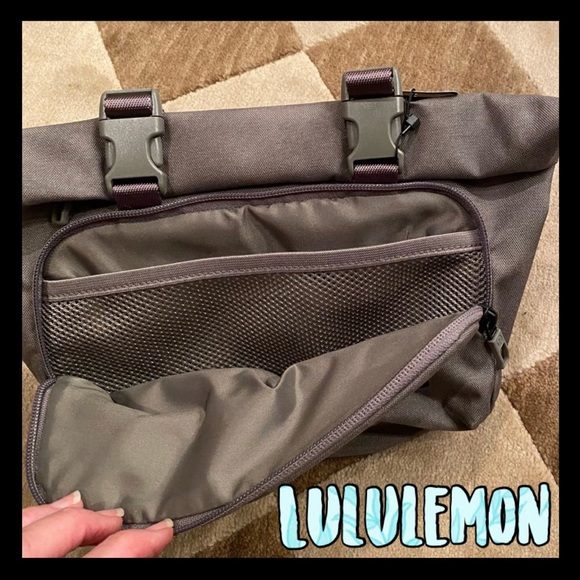 lululemon athletica Other - ⭐️Sale⭐️Lululemon expandable bag - water repellent